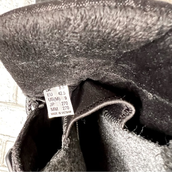 Helly Hansen Men’s winter boots US size 9 - Picture 14 of 15